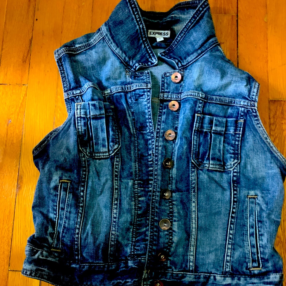 Jean Vest